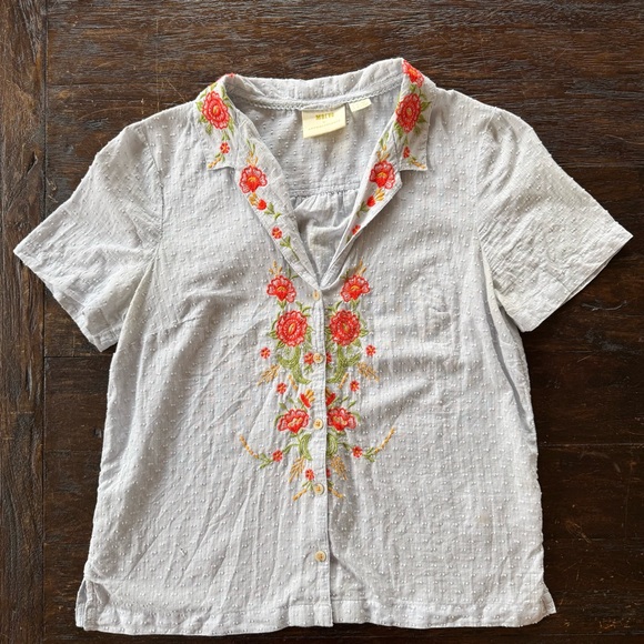 Anthropologie Maeve Pale Blue Christie Embroidered Short Sleeve Button Down 8 - Picture 2 of 13